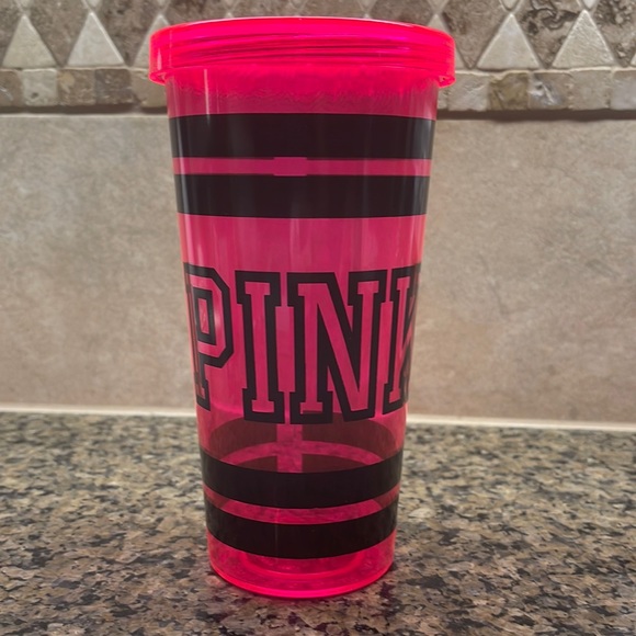 PINK Victoria's Secret Accessories - VS PINK 24oz tumbler w/ lid